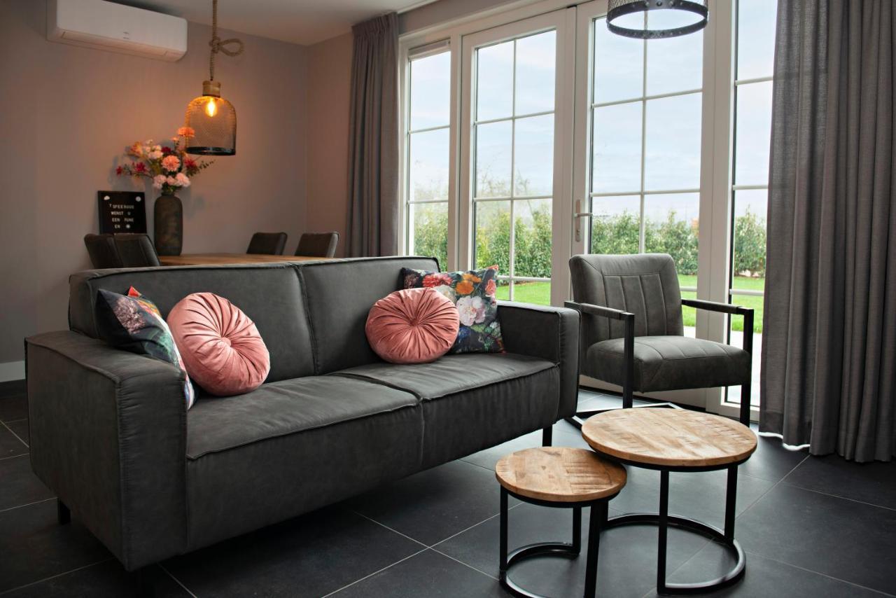 'T Sfeeruus Villa Serooskerke  Bagian luar foto
