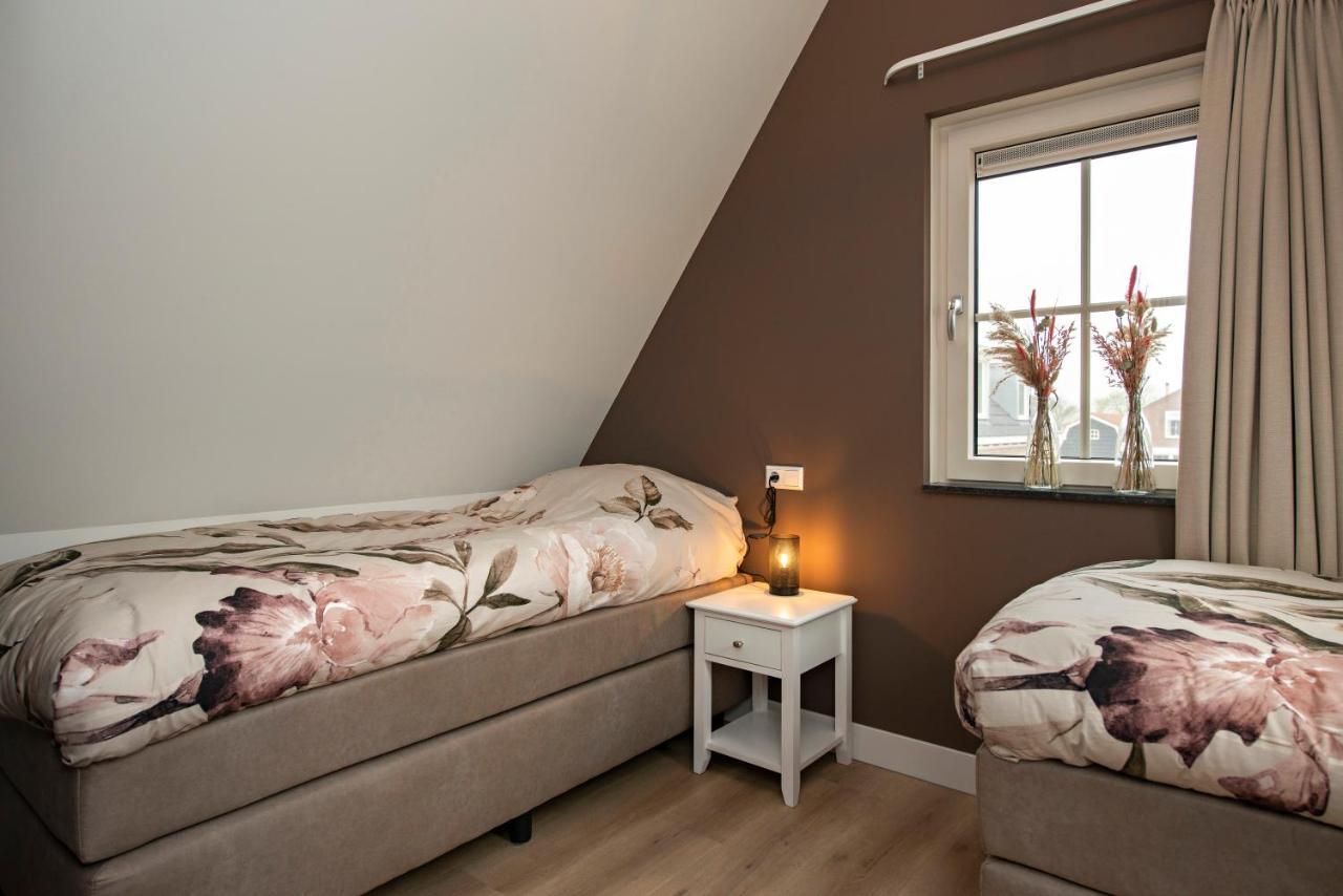 'T Sfeeruus Villa Serooskerke  Bagian luar foto